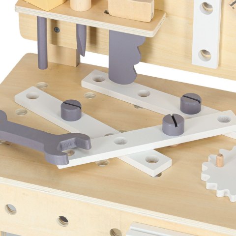 Warsztat z narzędziami drewniany na stoliku zestaw majsterkowicza